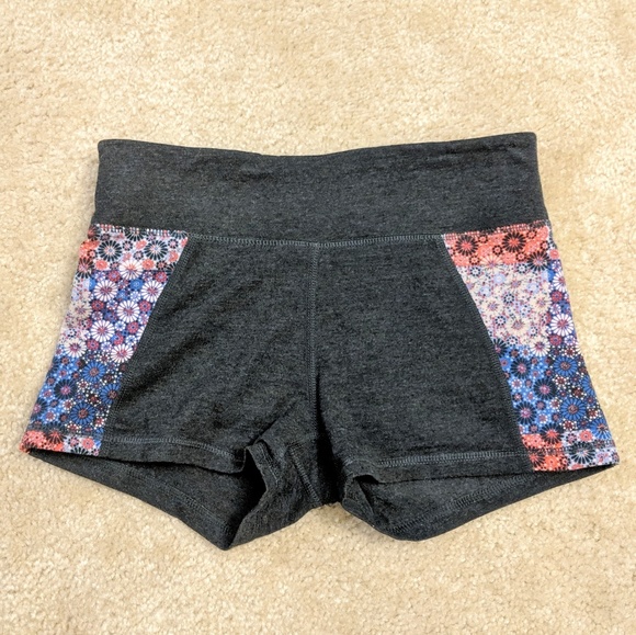 American Eagle Spandex Shorts - Picture 2 of 4